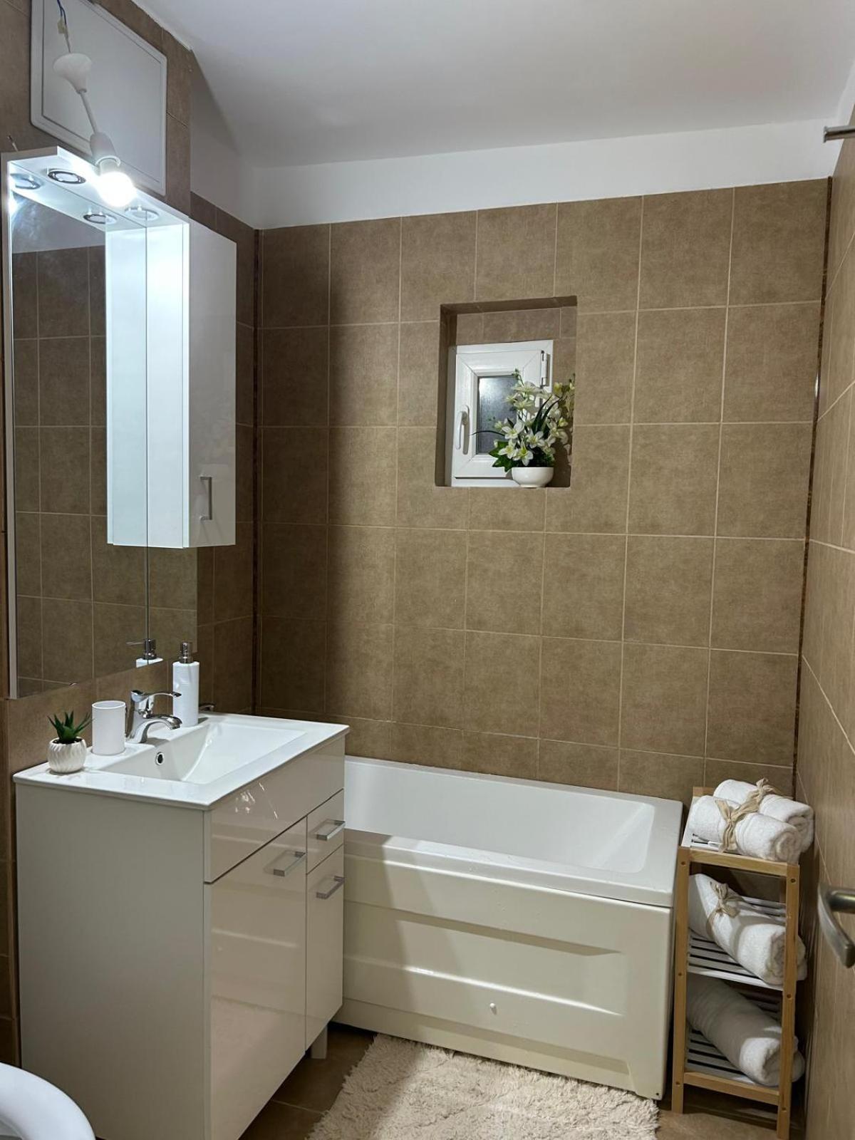 Jasminique Suite Craiova Esterno foto